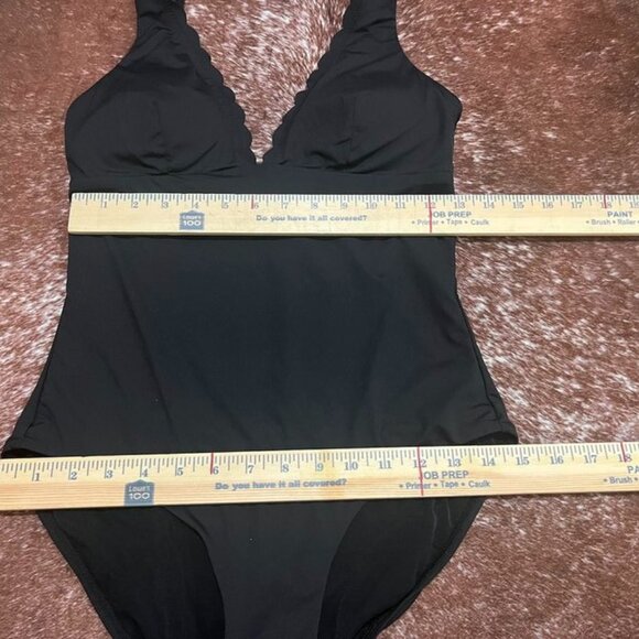 Sea Level Black Scalloped Plunge One Piece Swimsuit Adjustable Straps 8 - Picture 8 of 13